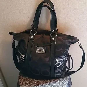 バッグ Coach Poppy Silver Ocelot Shoulder Bag Coach Poppy Daisy Ocelot Black & Purple Glitter Shoulder Bag